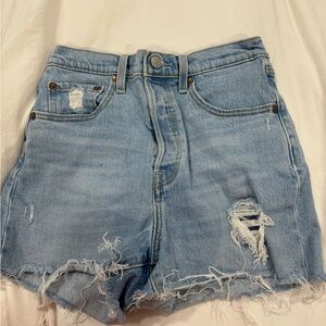 Levi’s 501 Ribcage Shorts